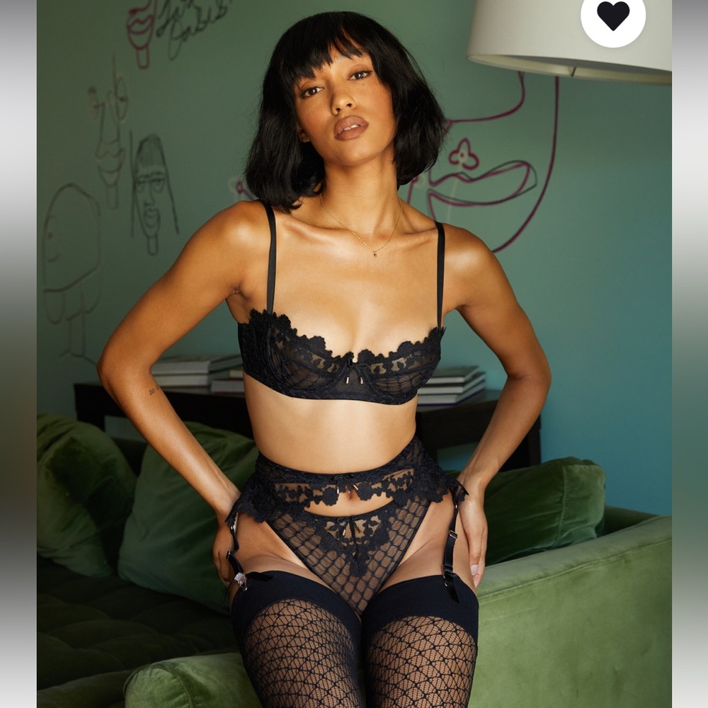 Savage X Fenty Baroque Bondage Unlined Balconette Bra - Black 32B